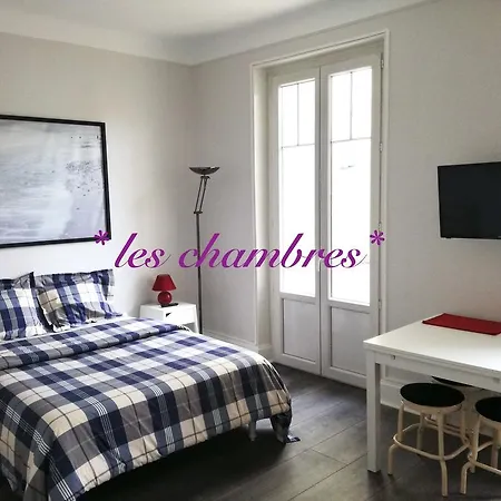 Appart' Confort Centre Parking Gratuit Apartamento *